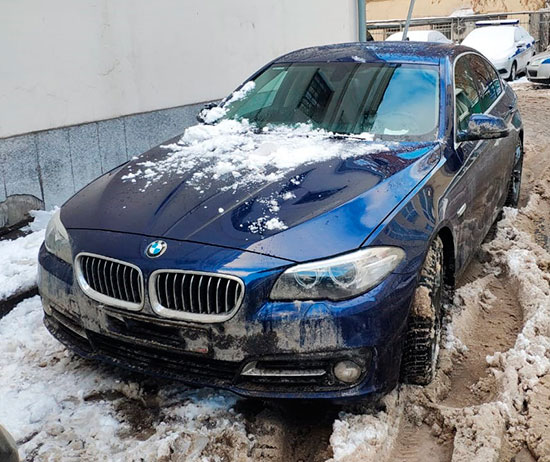 Судебная практика о падении снега на крышу машины BMW в Москве