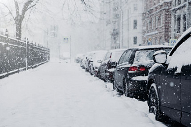 Помощь юриста по взысканию ущерба от падения снега на автомобиль