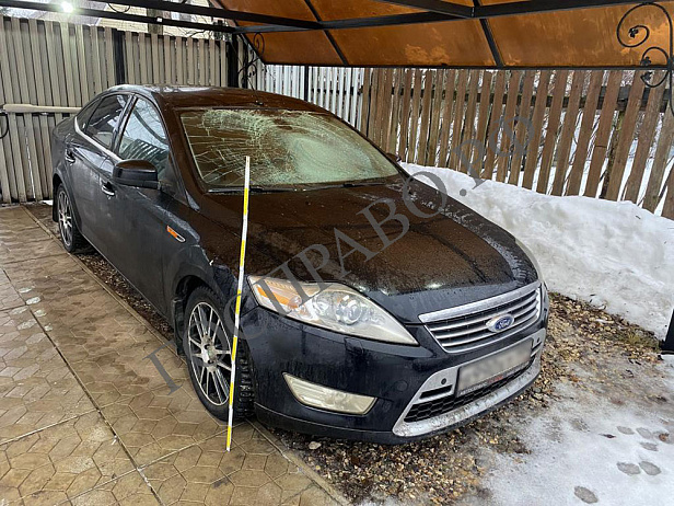 Оценка Ford Mondeo в Москве после падения снега на 750 000 руб